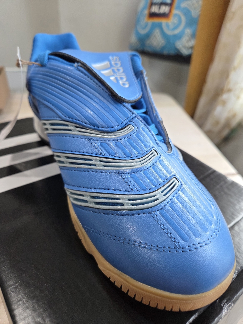 Adidas Originals Predator Sala W in the Blue / Silver Metallic / Gum colorway